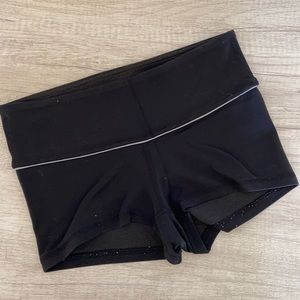 Lululemon spandex shorts